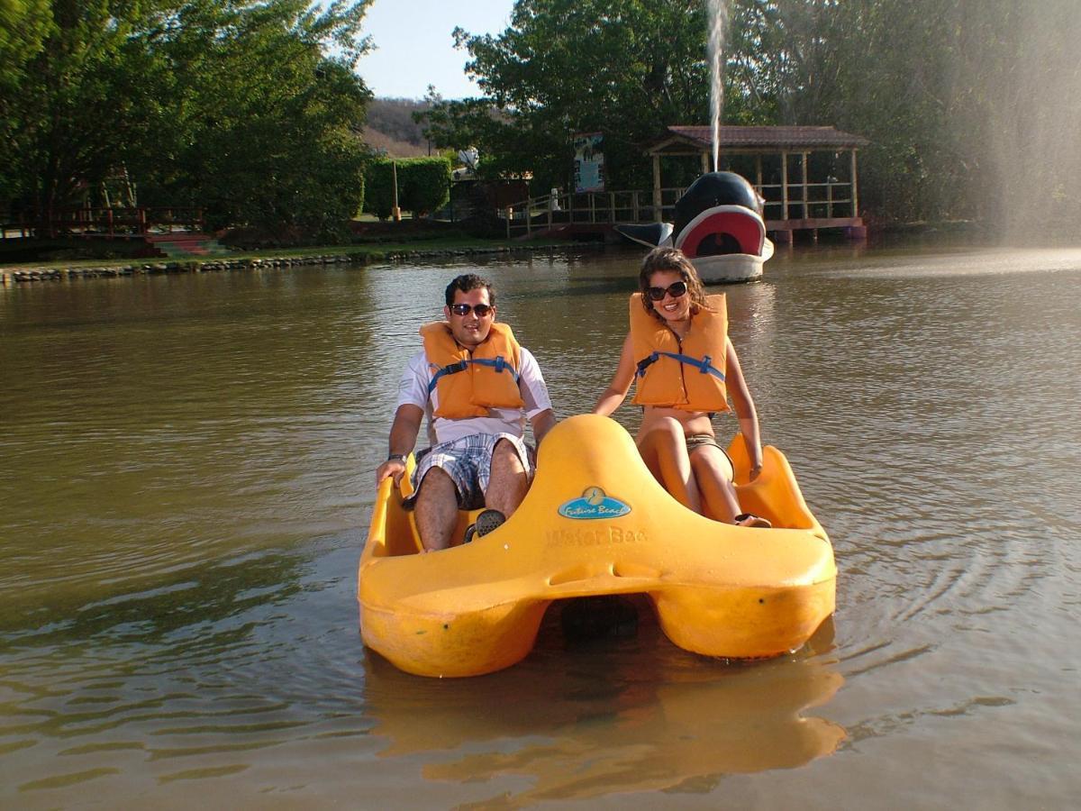 Resort Y Parque Acuatico Valle Dorado El Rosario 外观 照片