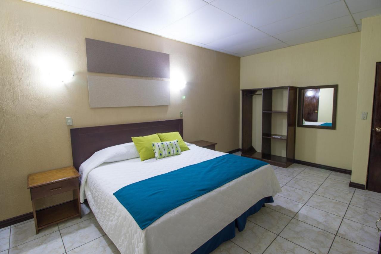 Resort Y Parque Acuatico Valle Dorado El Rosario 外观 照片