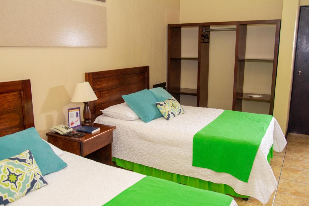 Resort Y Parque Acuatico Valle Dorado El Rosario 外观 照片