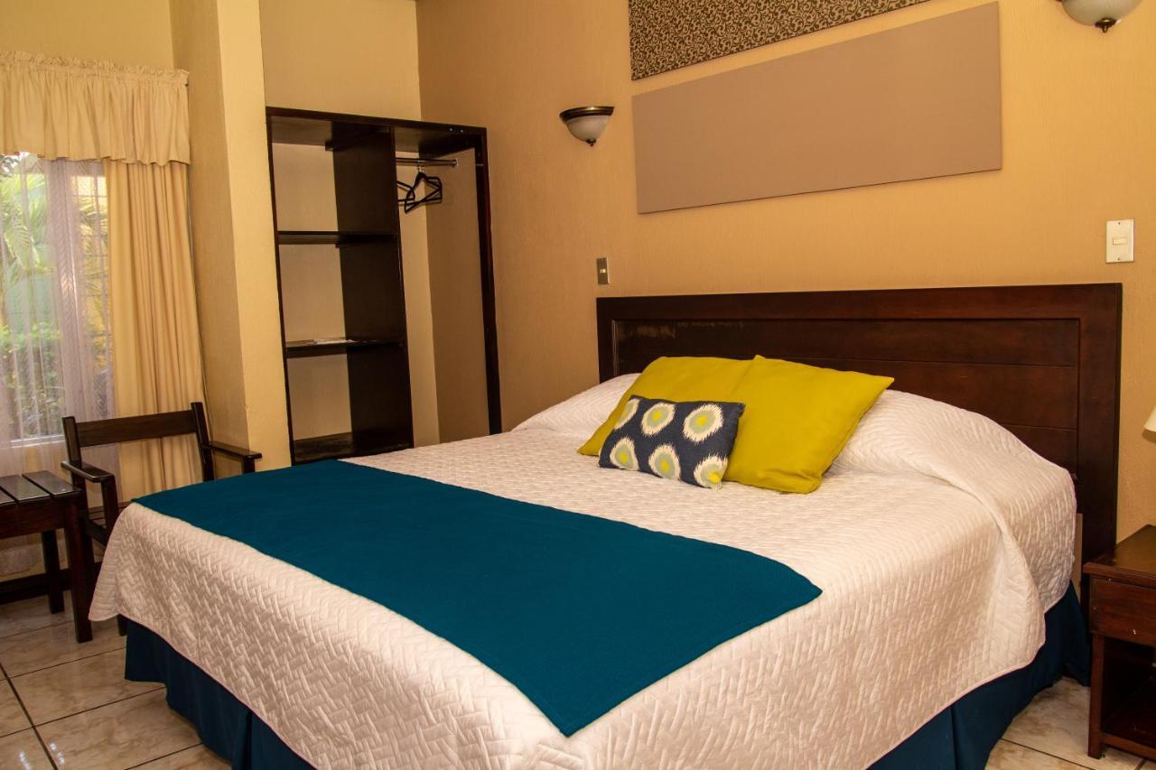 Resort Y Parque Acuatico Valle Dorado El Rosario 外观 照片