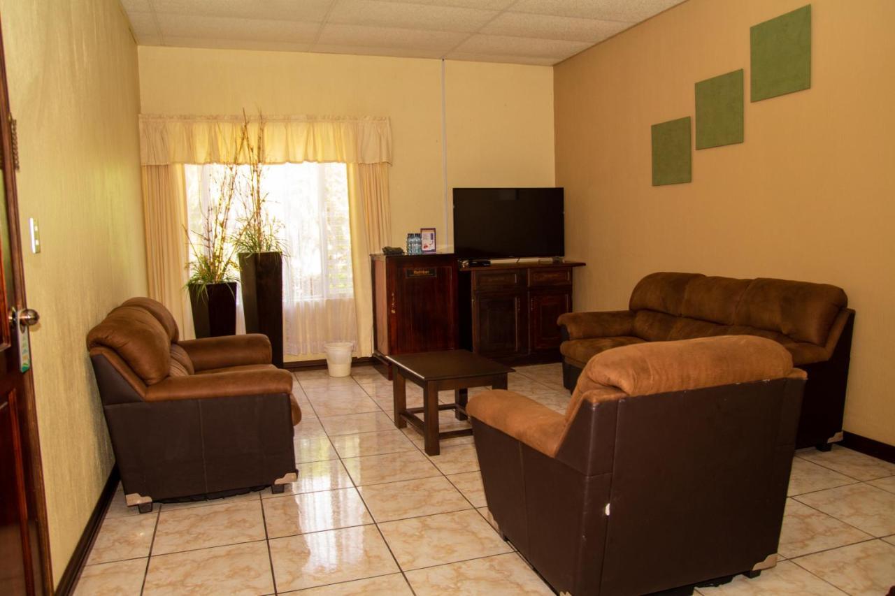 Resort Y Parque Acuatico Valle Dorado El Rosario 外观 照片