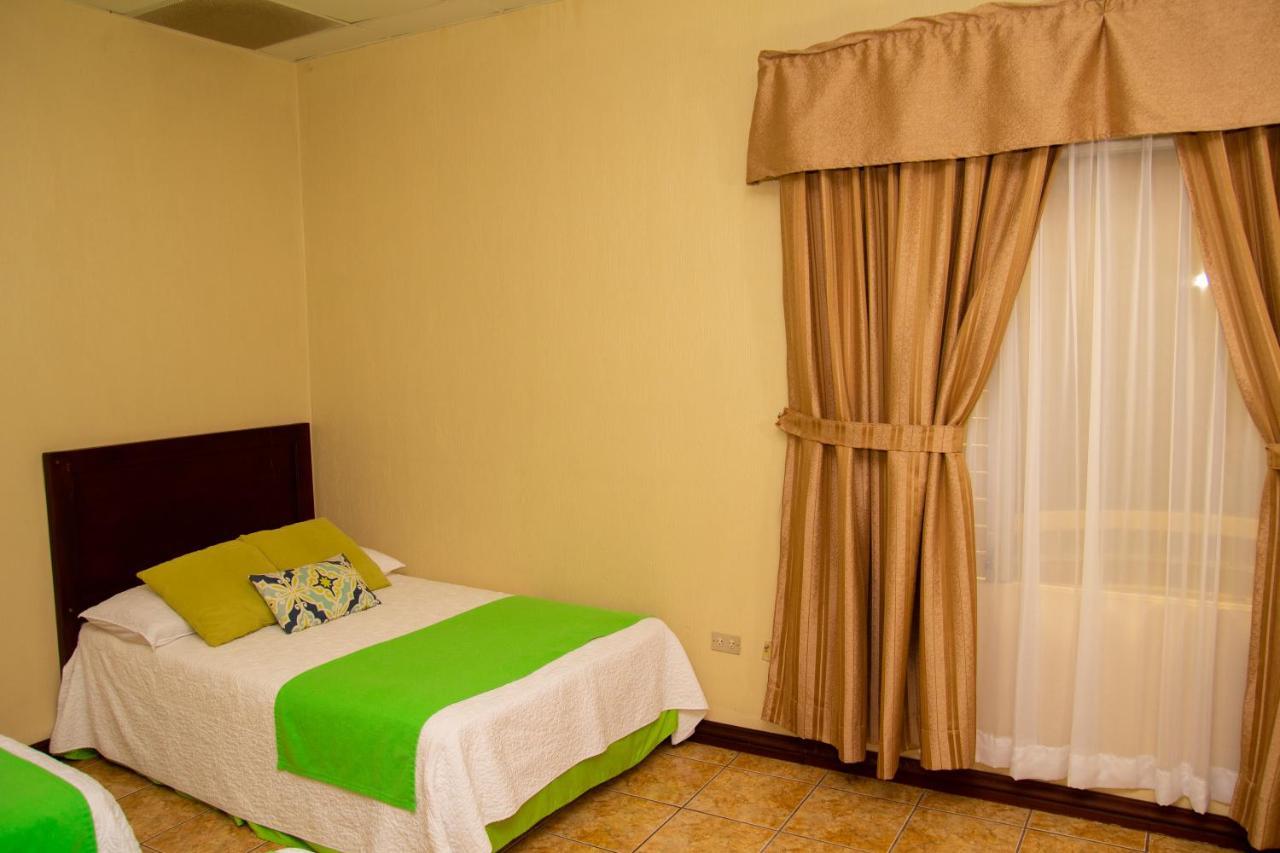 Resort Y Parque Acuatico Valle Dorado El Rosario 外观 照片