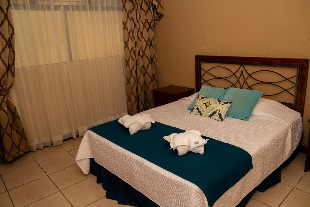 Resort Y Parque Acuatico Valle Dorado El Rosario 外观 照片