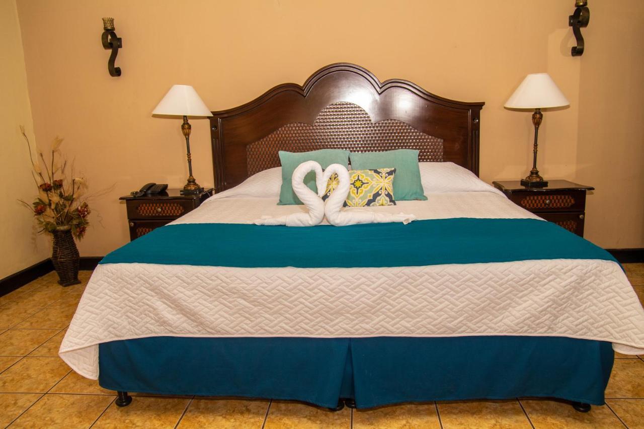 Resort Y Parque Acuatico Valle Dorado El Rosario 外观 照片